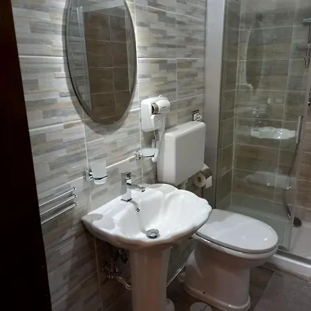 Konukevi Le Spighe Dei Papi 3*